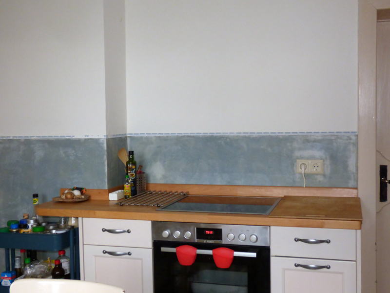 Küche Bauernhaus mit Sumpfkalkfarbe und Stucco-fein
